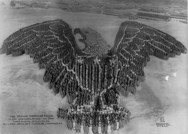 Патриотические массовые фото Артура Молла времен Первой Мировой
