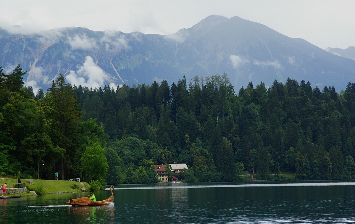 Фотография: Озеро Блед — лучшее место для тех, кто обожает тишину и спокойствие №3 - BigPicture.ru