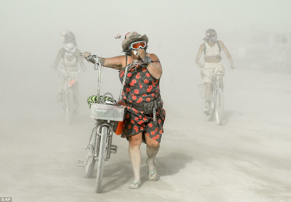 Фотография: Оцени масштаб — фестиваль Burning Man с высоты птичьего полета и не только №7 - BigPicture.ru