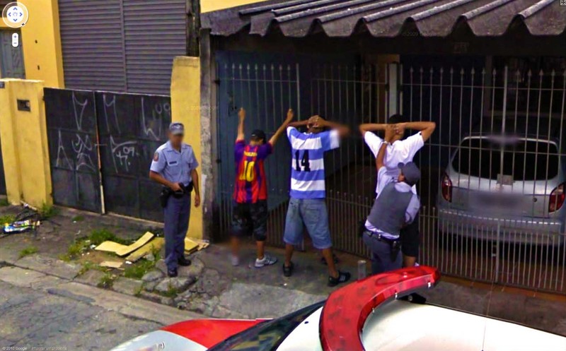 Фотография: 25 самых безумных кадров, сделанных на камеры Google Street View №24 - BigPicture.ru