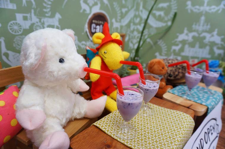 Очередное японское безумие: кафе для плюшевых игрушек. ФОТО