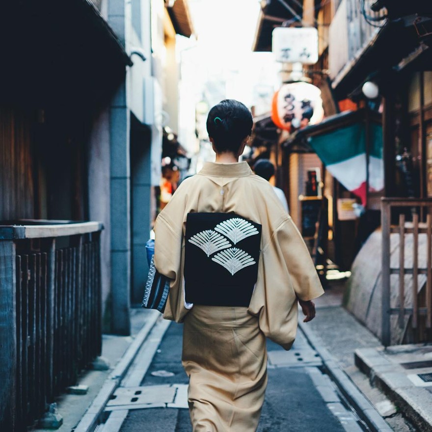 Японский колорит в уличных фотографиях Такаши Ясуи