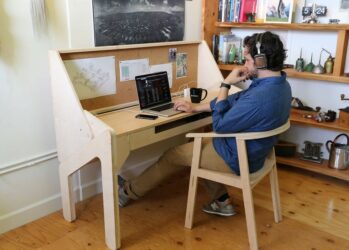 Хорошо работай — хорошо гуляй: стол-трансформер от Джонатана Одома