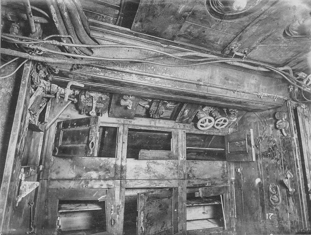 Внутри немецкой подводной лодки времен Первой мировой войны. ФОТО