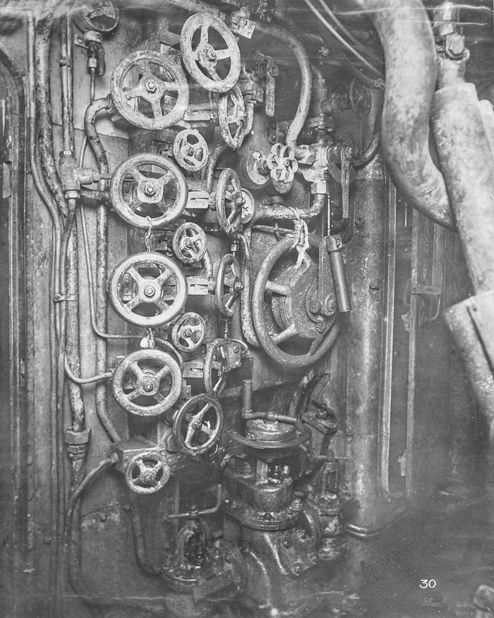 Фотография: Внутри немецкой подводной лодки времен Первой мировой войны №23 - BigPicture.ru
