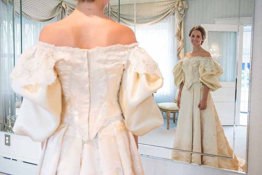Фотография: Эта невеста — 11-я в своей семье, кто надел это 120-летнее свадебное платье №9 - BigPicture.ru