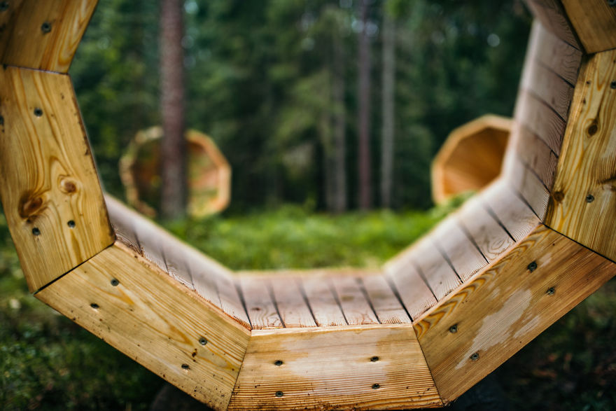 Фотография: Эстонские студенты построили гигантские рупоры, чтобы слушать лес №6 - BigPicture.ru