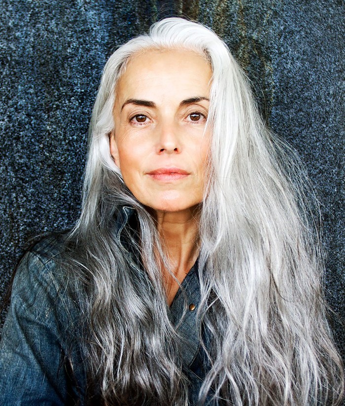59-летняя бабушка — суперкрасивая и успешная модель! ФОТО