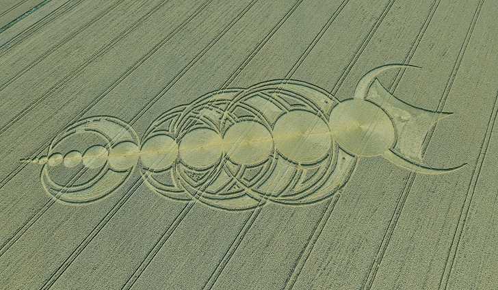 Фотография: Загадочные круги на полях в графстве Уилтшир №11 - BigPicture.ru