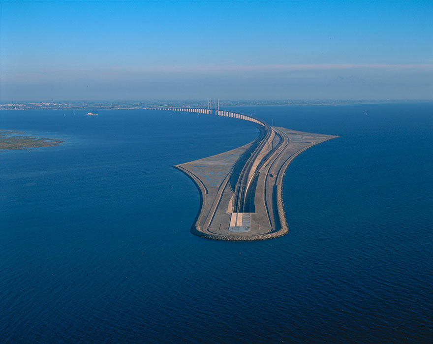 Фотография: Удивительный мост превращается в тоннель, соединяющий Данию и Швецию №2 - BigPicture.ru