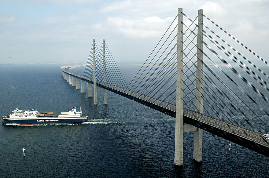 Фотография: Удивительный мост превращается в тоннель, соединяющий Данию и Швецию №5 - BigPicture.ru