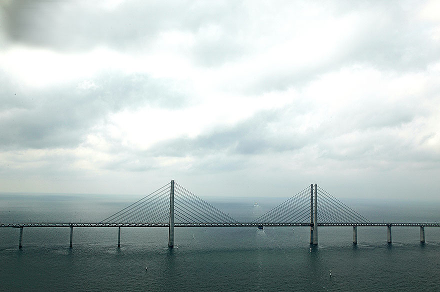 Фотография: Удивительный мост превращается в тоннель, соединяющий Данию и Швецию №9 - BigPicture.ru