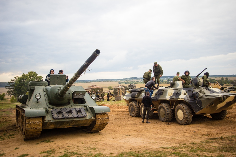 Фотография: Как мы отпраздновали День танкиста в офисе Wargaming №38 - BigPicture.ru