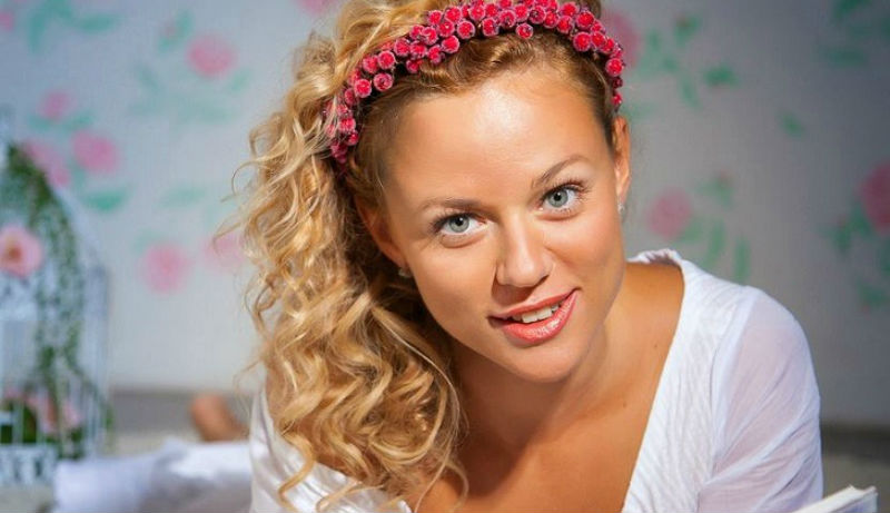 Фотография: Попробуйте угадать, что не так с этой девушкой №1 - BigPicture.ru