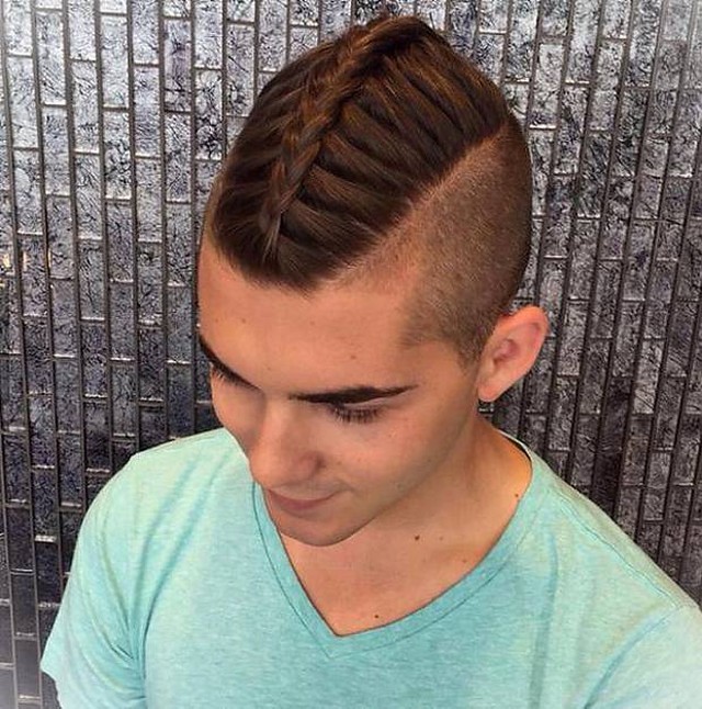 Фотография: Роскошные косы — новый тренд среди мужских причесок №9 - BigPicture.ru