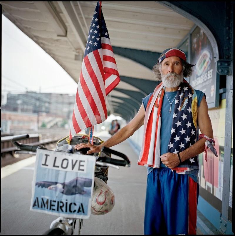 Фотография: Уличные портреты американцев от Майка Питерса №28 - BigPicture.ru