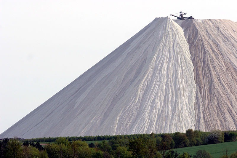 Фотография: Удивительная соляная гора в Германии №4 - BigPicture.ru