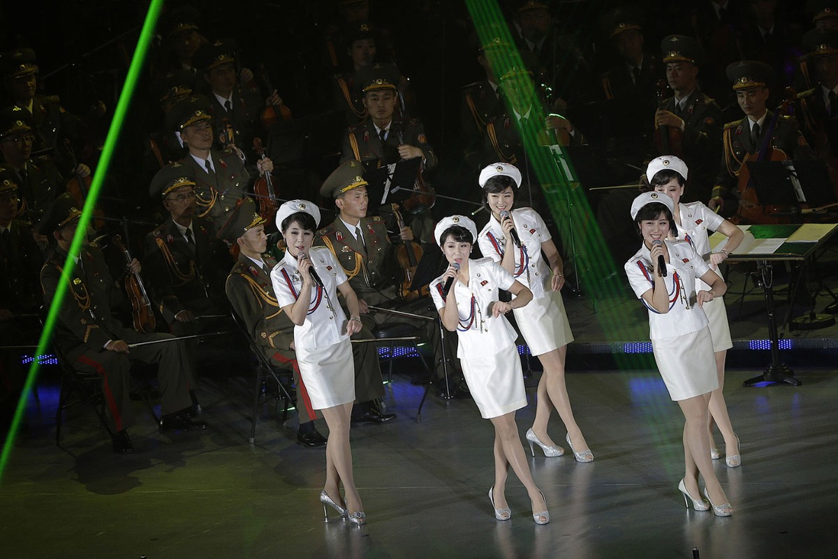 Фотография: Грандиозный парад в Северной Корее №17 - BigPicture.ru