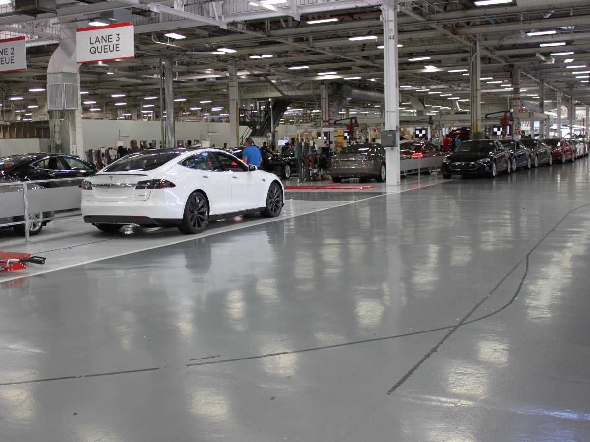 Фотография: Экскурсия на завод, где Tesla собирает свою новую Model X №6 - BigPicture.ru