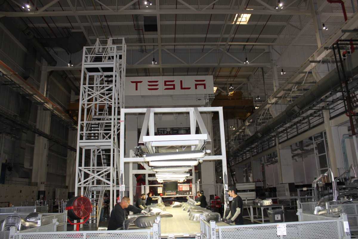 Фотография: Экскурсия на завод, где Tesla собирает свою новую Model X №19 - BigPicture.ru