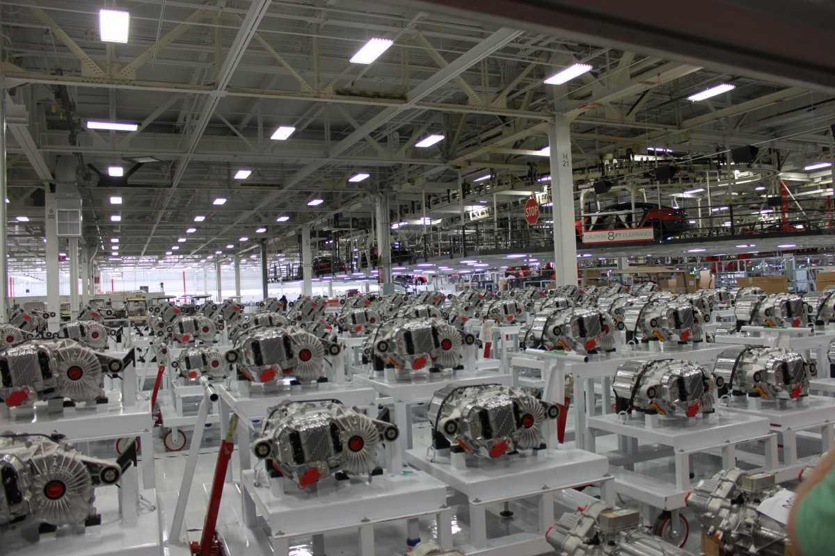 Фотография: Экскурсия на завод, где Tesla собирает свою новую Model X №27 - BigPicture.ru