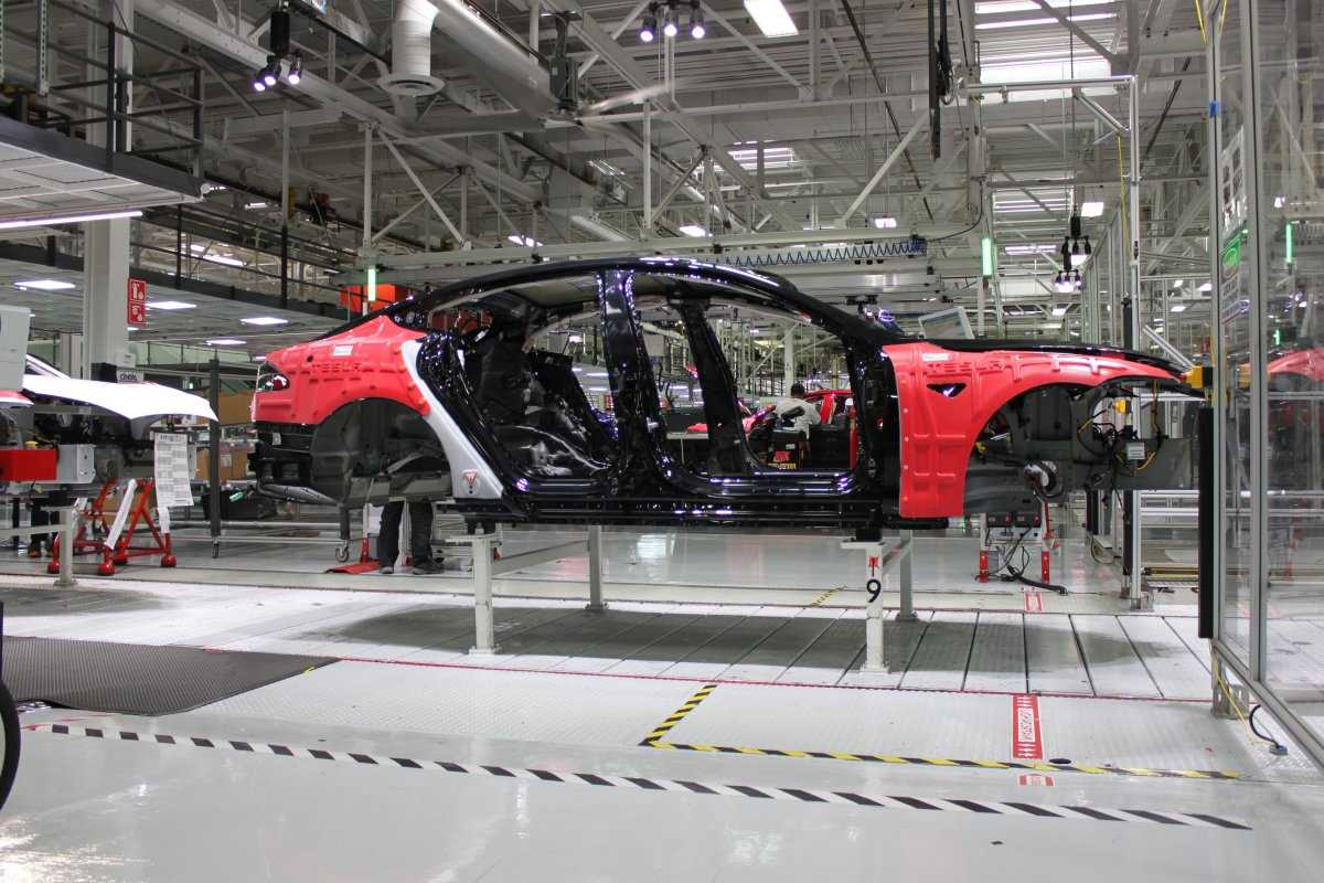 Фотография: Экскурсия на завод, где Tesla собирает свою новую Model X №33 - BigPicture.ru