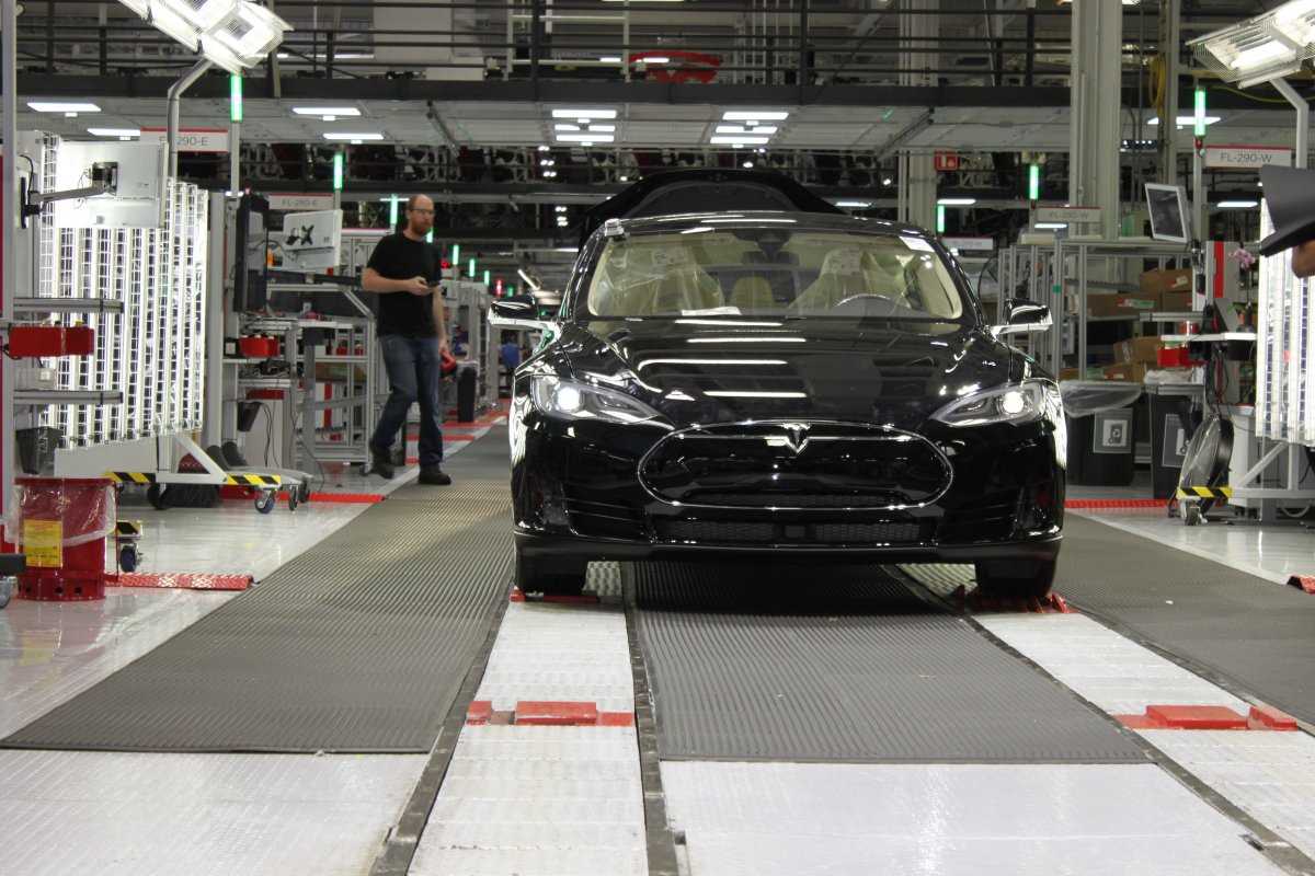 Фотография: Экскурсия на завод, где Tesla собирает свою новую Model X №43 - BigPicture.ru
