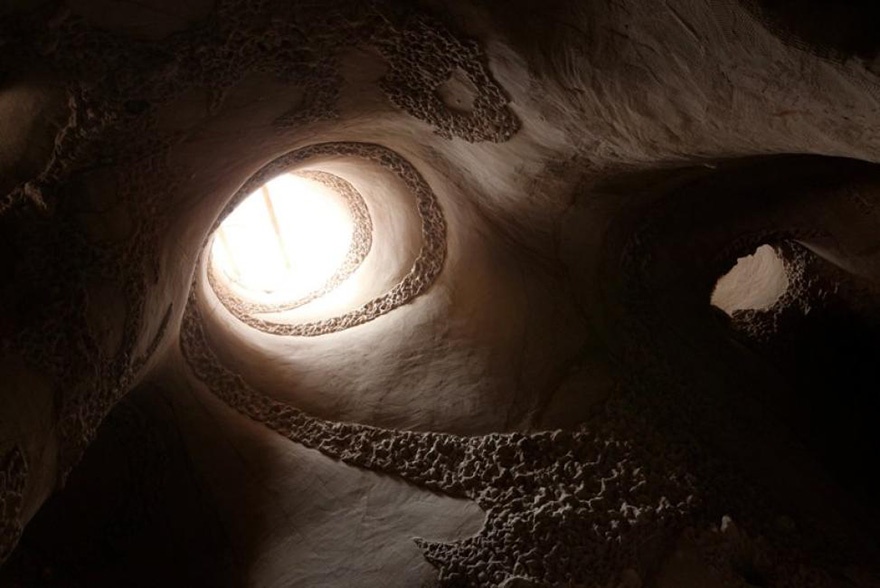 Фотография: 25 лет в полном одиночестве он создавал подземный сказочный мир №17 - BigPicture.ru