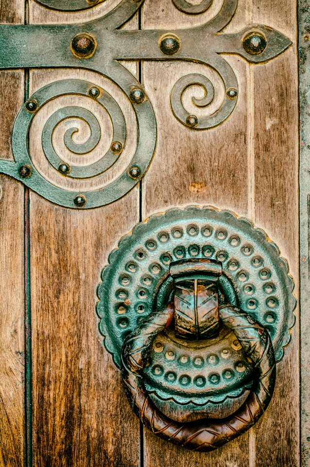 Фотография: 17 фантастических дверных ручек, которые будто приглашают зайти №5 - BigPicture.ru