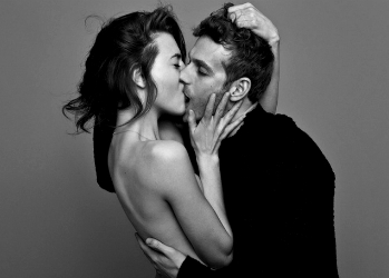 Фотопроект о поцелуе от Бена Ламберти