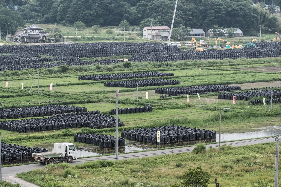 Фотография: Жуткие фото из зоны отчуждения в Фукусиме №11 - BigPicture.ru