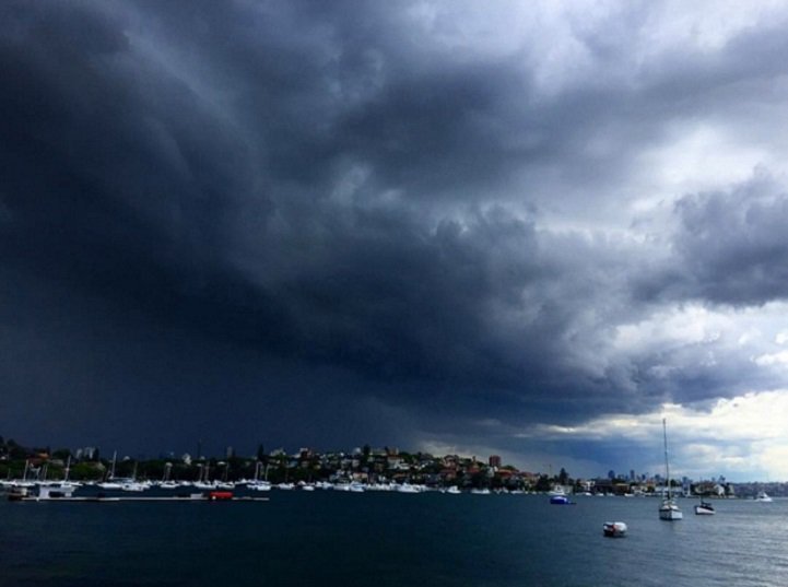Фотография: Странное облако-цунами над Сиднеем №4 - BigPicture.ru