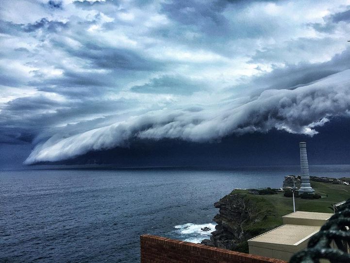 Фотография: Странное облако-цунами над Сиднеем №13 - BigPicture.ru