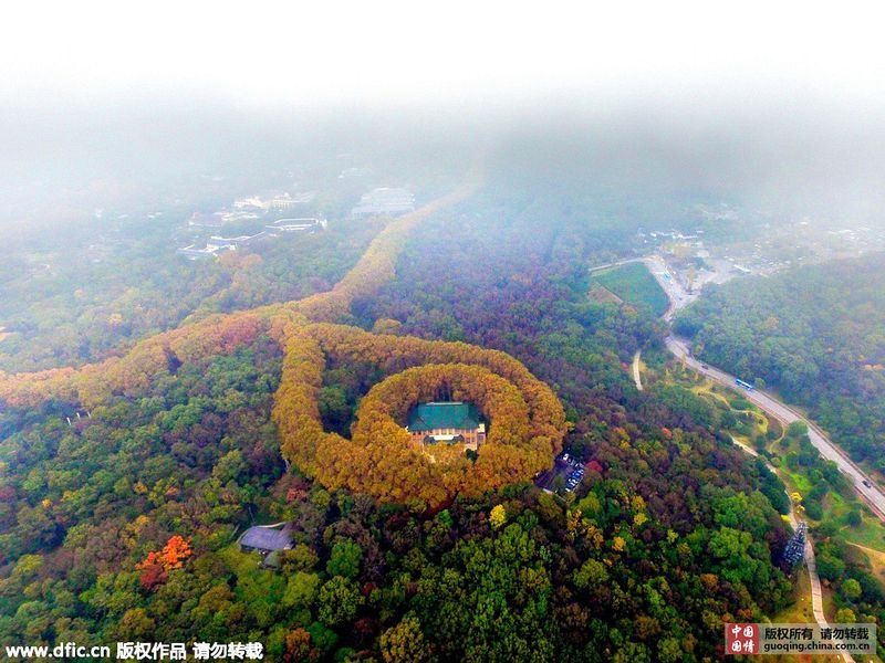 Фотография: Дворец Мэй-Лин возле Нанкина похож на гигантское ожерелье №4 - BigPicture.ru