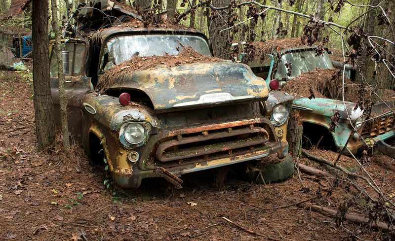 Фотография: Крупнейшее в мире кладбище старых автомобилей №5 - BigPicture.ru