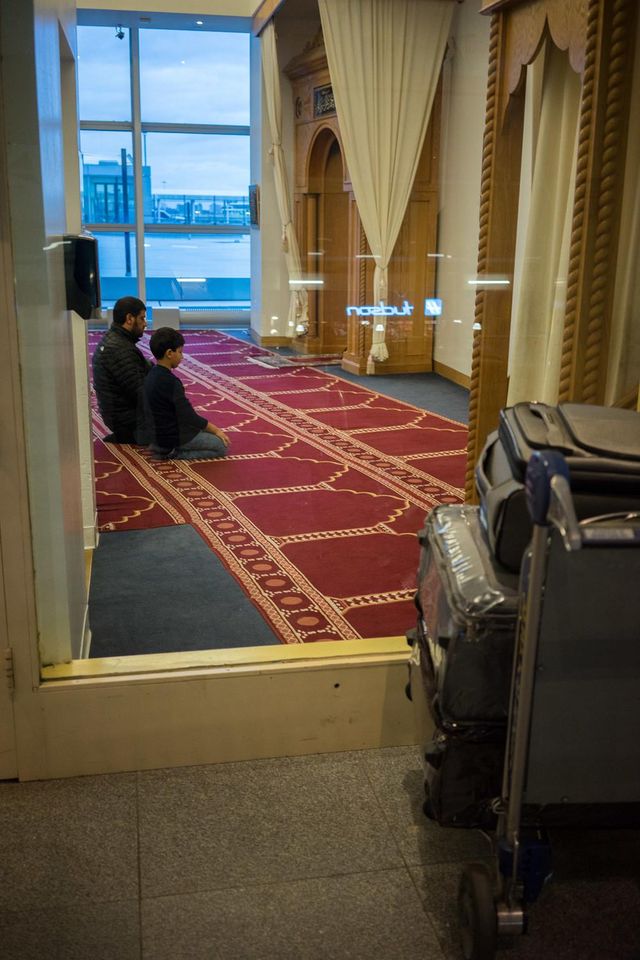 Фотография: Как это — молиться в аэропорту Джона Ф. Кеннеди №25 - BigPicture.ru