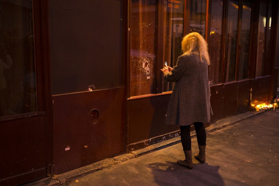 Фотография: Как живет Париж после терактов №22 - BigPicture.ru