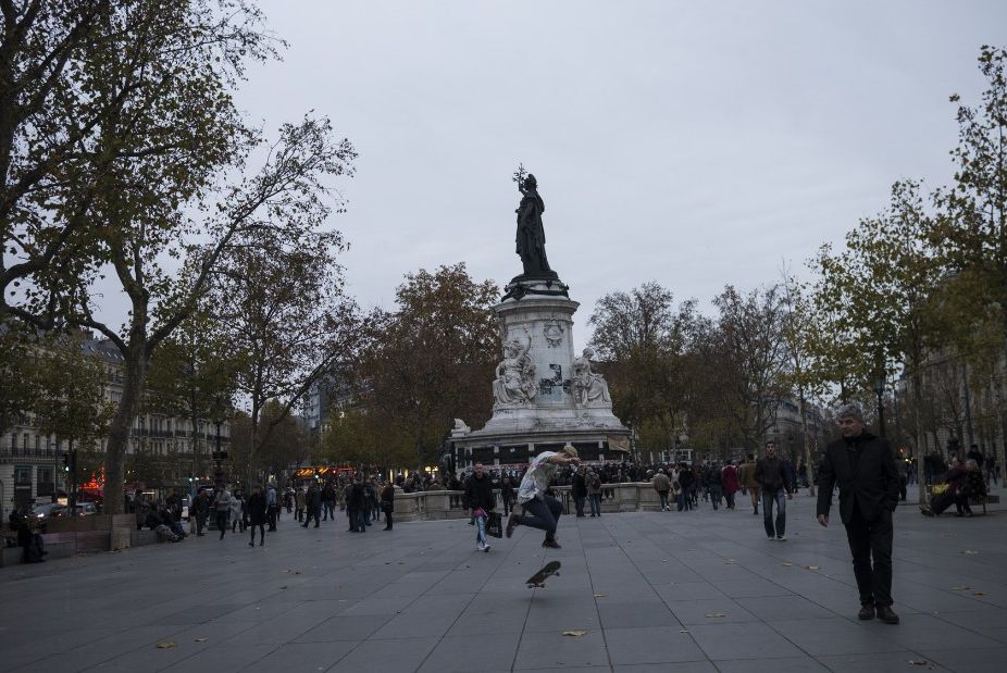 Фотография: Как живет Париж после терактов №31 - BigPicture.ru