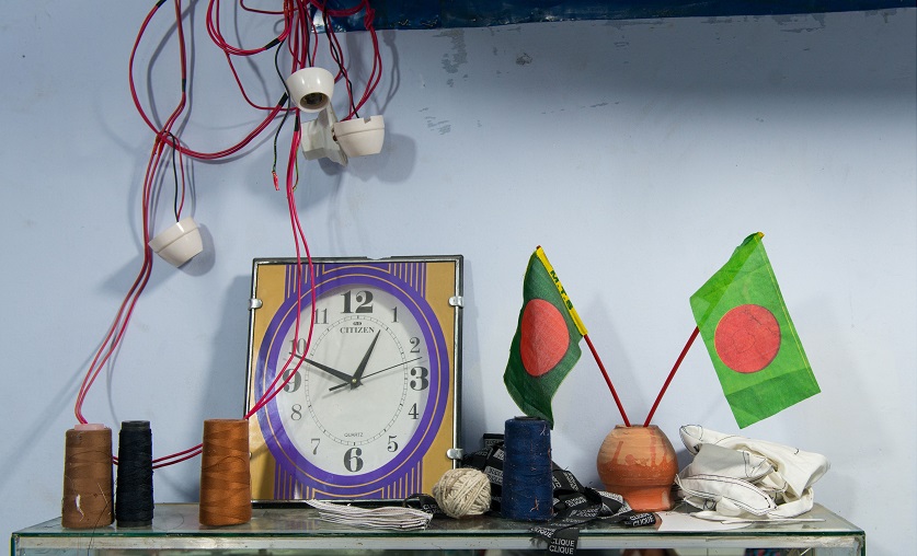 Фотография: За этикеткой: фотограф изучил швейную промышленность в Бангладеш №23 - BigPicture.ru