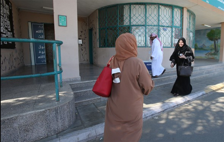 Фотография: Первое женское голосование в истории Саудовской Аравии №5 - BigPicture.ru