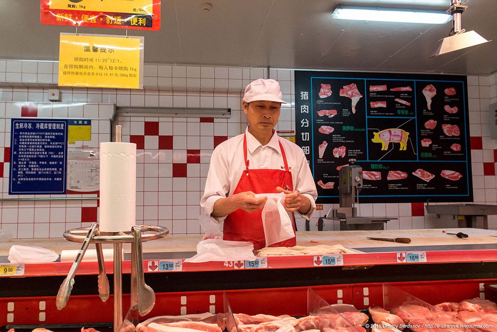 Фотография: Сладкая колбаса, или Чем питаются обычные китайцы №14 - BigPicture.ru