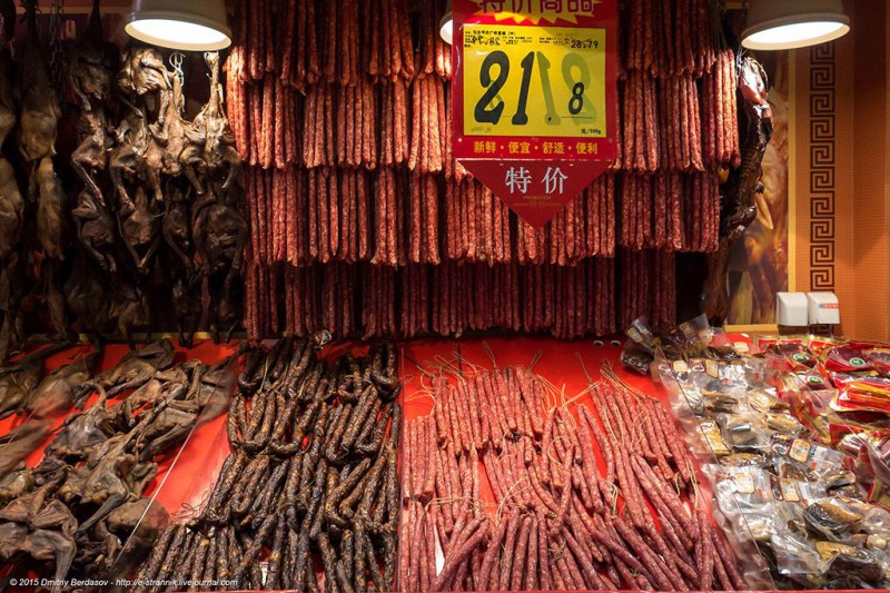 Фотография: Сладкая колбаса, или Чем питаются обычные китайцы №1 - BigPicture.ru
