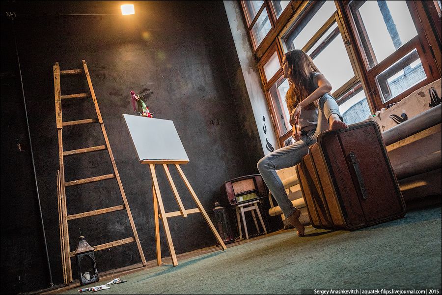 Фотография: Обнаженная живопись: эта девушка пишет картины своей грудью! №6 - BigPicture.ru