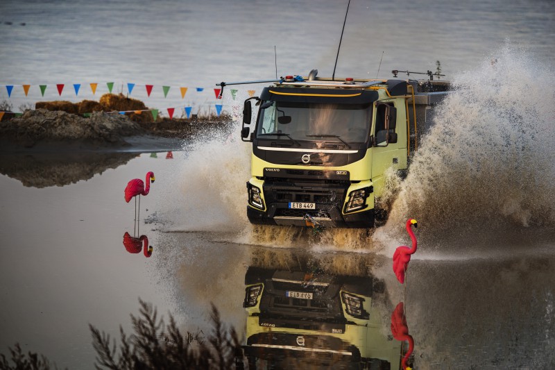 Фотография: Реальное испытание для грузовика №1 - BigPicture.ru