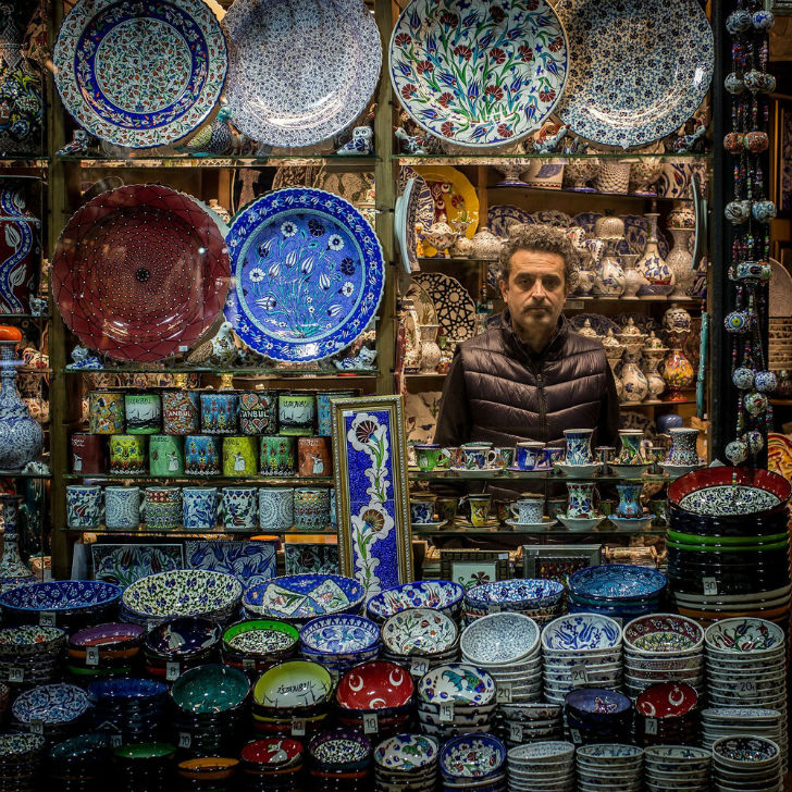 Фотография: Кто торгует на самом древнем и большом базаре мира №10 - BigPicture.ru