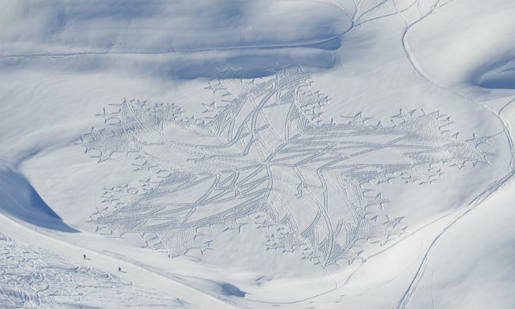 Фотография: Кто оставляет волшебные узоры на снегу среди горных альпийских вершин №3 - BigPicture.ru