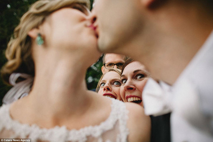 Фотография: 25 свадебных фотографий, которые любая невеста предпочла бы сжечь №16 - BigPicture.ru