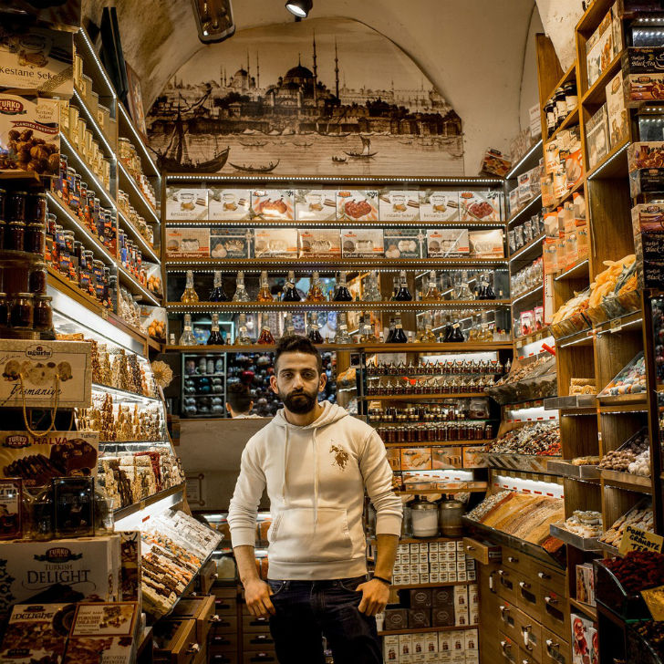 Фотография: Кто торгует на самом древнем и большом базаре мира №3 - BigPicture.ru