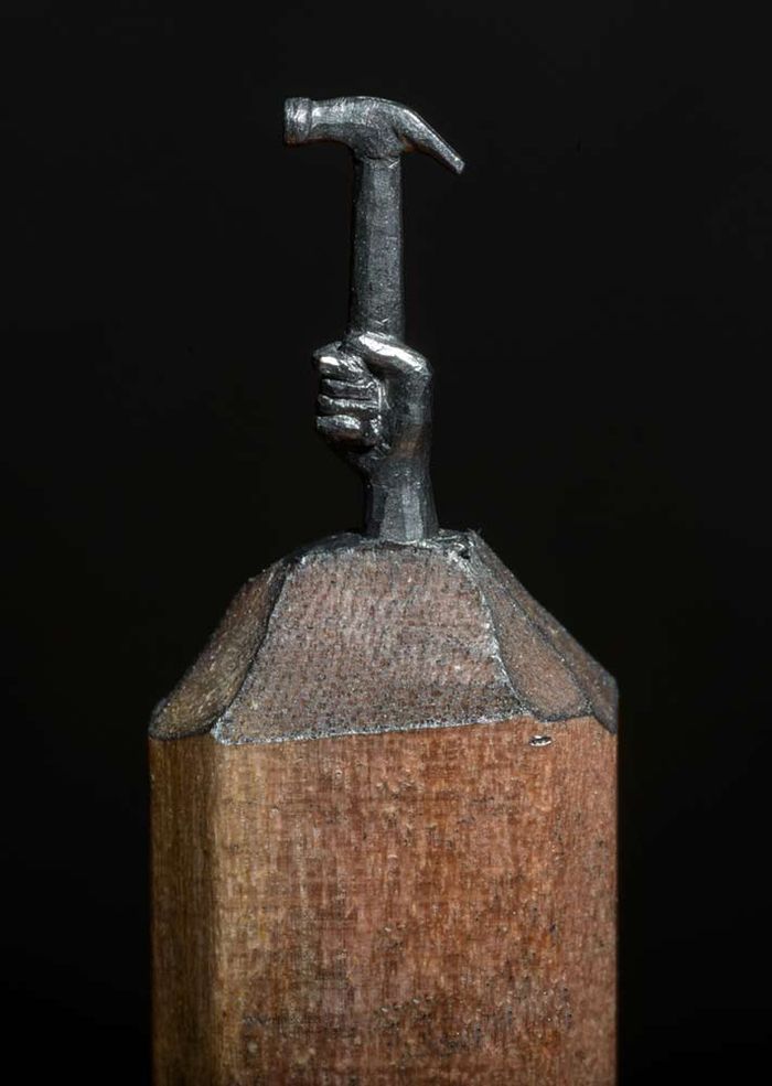 Фотография: Художница вырезает из карандашных грифелей крохотные шедевры №7 - BigPicture.ru