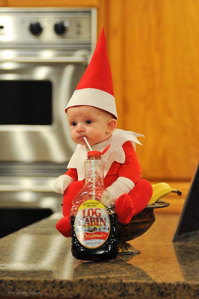 Фотография: Папа превратил ребенка в помощника Санты в новогодней фотосессии №4 - BigPicture.ru